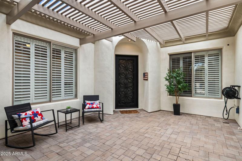 04__4636 E Carriage Ct