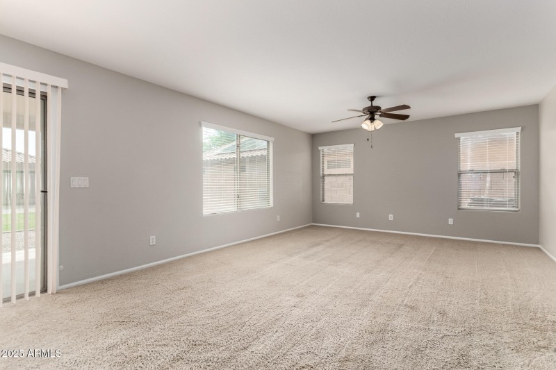 07 Family Room