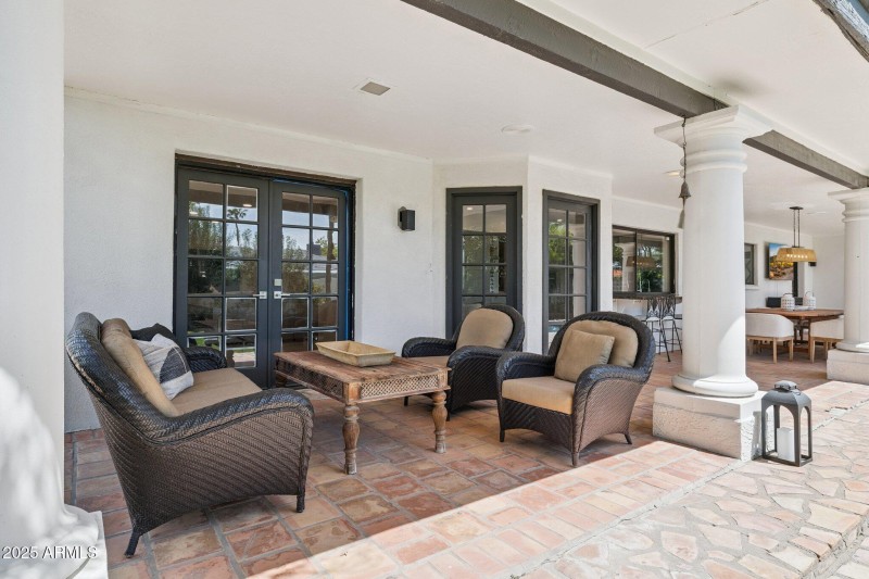 40-web-or-mls-16213-n-63rd-pl