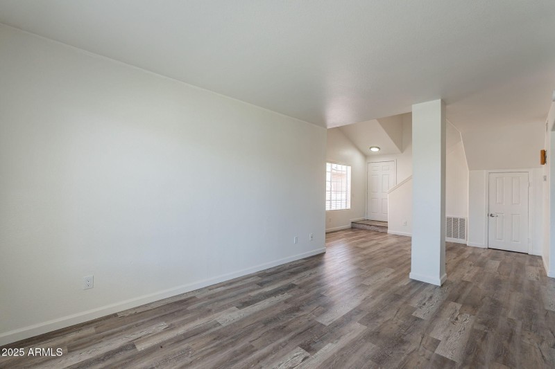 10-web-or-mls-Desiree-10