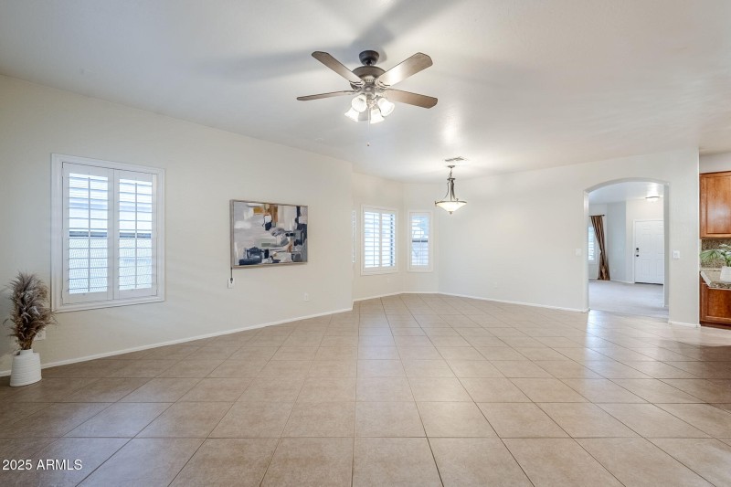 11-web-or-mls-Claxton-11