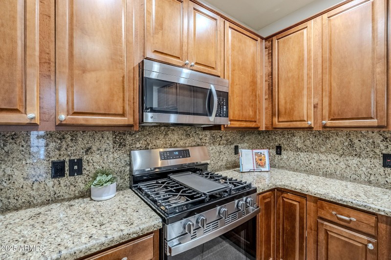 15-web-or-mls-Claxton-15