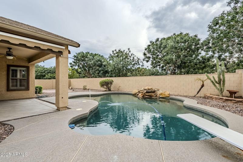 59-web-or-mls-Claxton-59