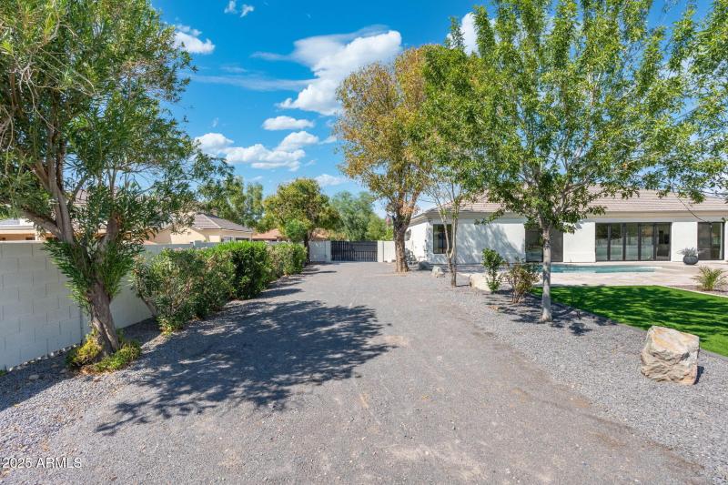 95-web-or-mls-DSC08633-HDR-Edit