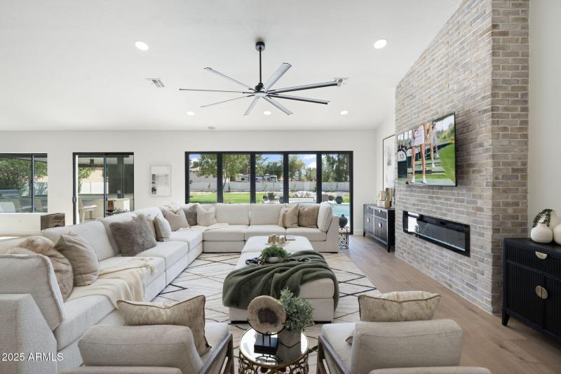 25-web-or-mls-DSC08498