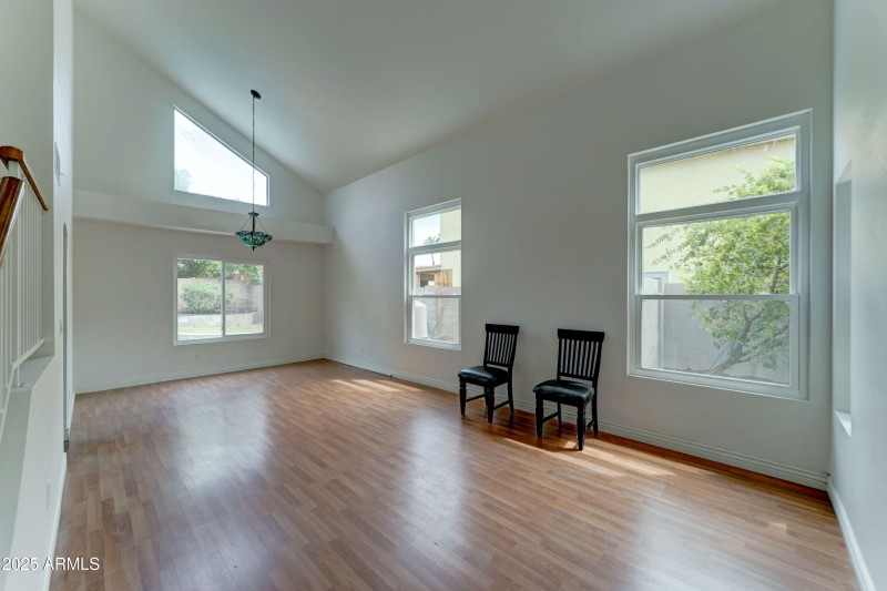 3450 E Glenhaven Dr-4