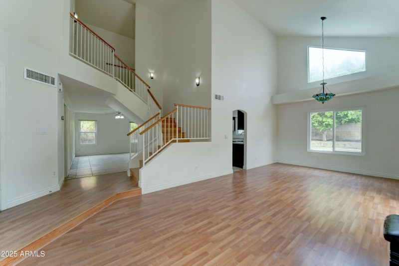 3450 E Glenhaven Dr-5