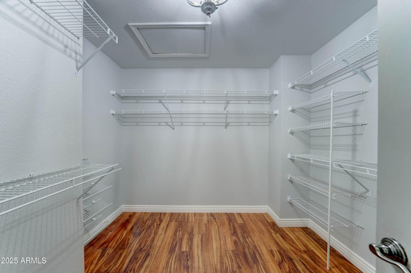 3450 E Glenhaven Dr-23