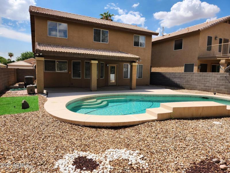 Terrific Size Yard & Covered Patio