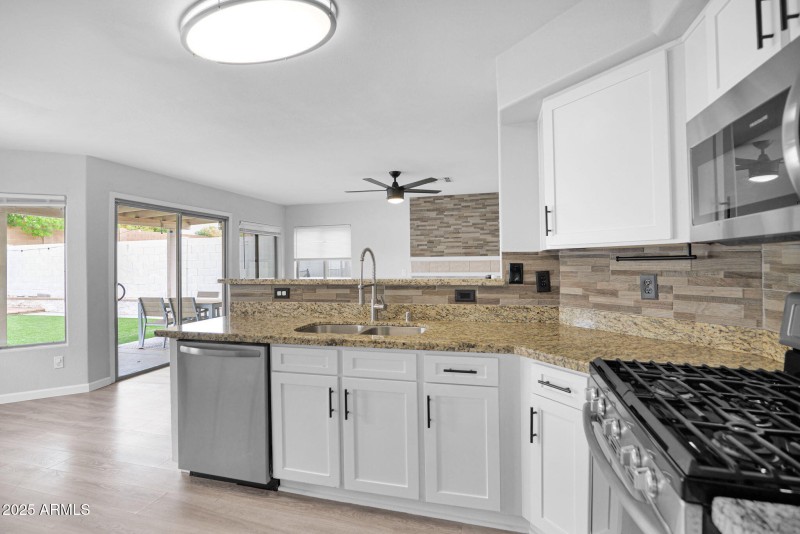 10-web-or-mls-P1292015