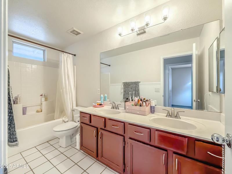 IMG_4841-topaz-denoise-sharpen