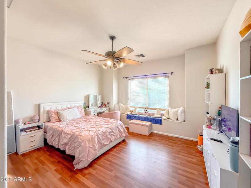 IMG_4844-topaz-denoise-sharpen