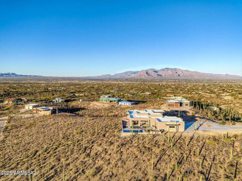 5901 W El Camino del Cerro