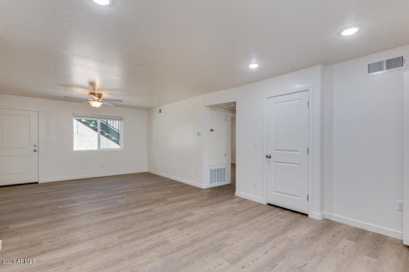 BRIGHT TONS OF LIGHT