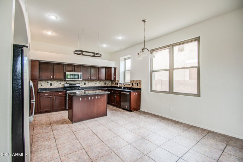 KITCHEN 4