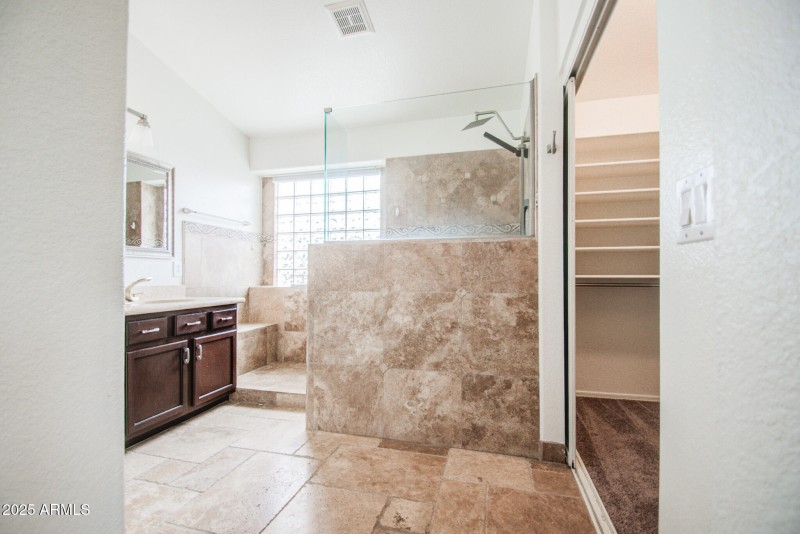 MASTER BATH 1