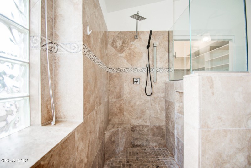MASTER BATH 4