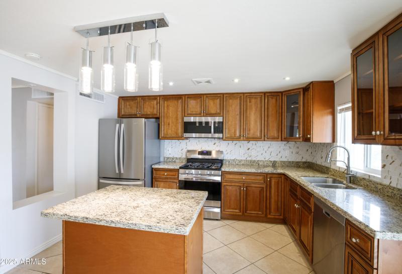 14219 N 39th Way-8