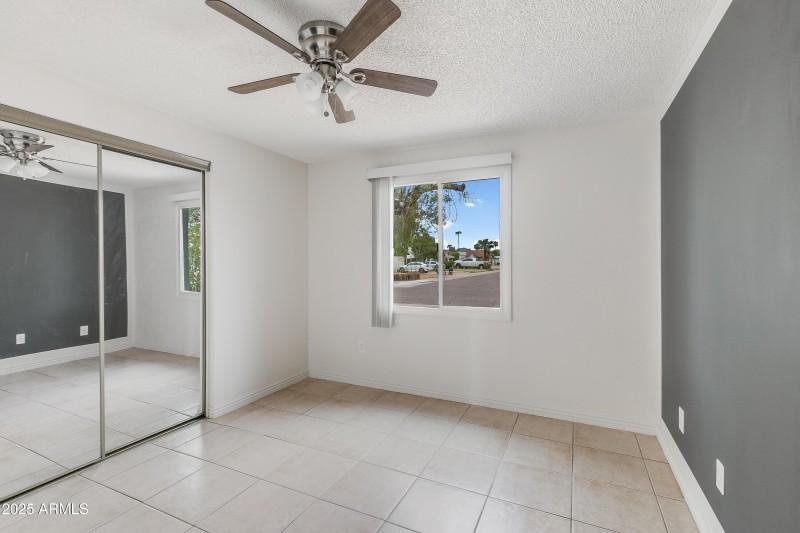 14219 N 39th Way-19