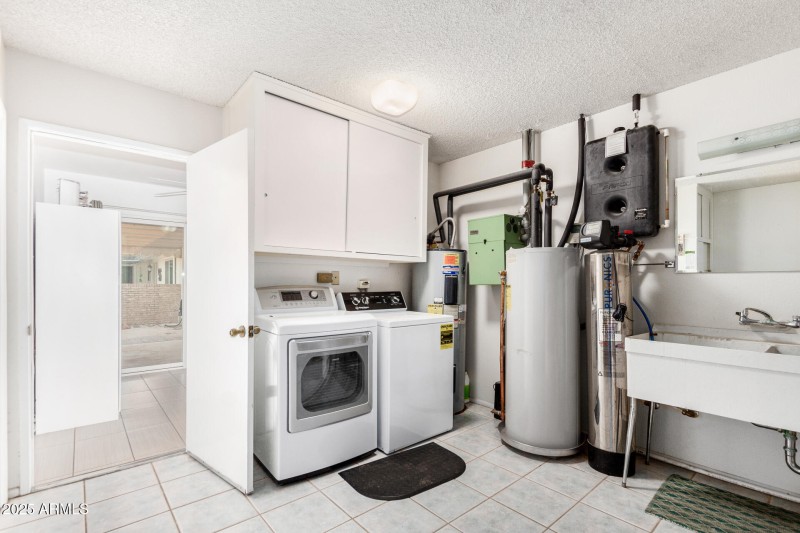 Large Laundry Room