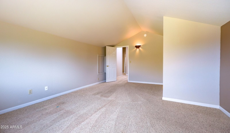 Bonus game/office photo 2