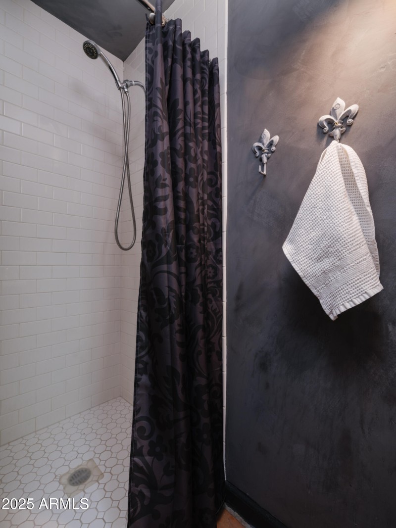 Listings_4540_N_44thSt_Unit21_Images-37