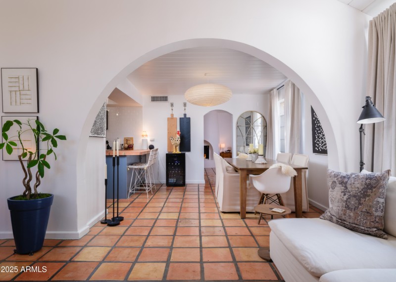 Listings_4540_N_44thSt_Unit21_Images-15