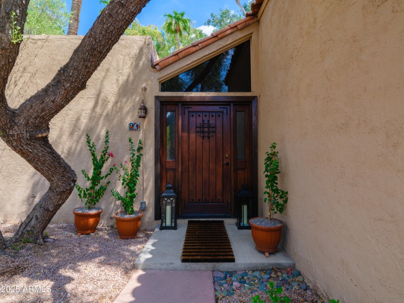 Listings_4540_N_44thSt_Unit21_Images-3