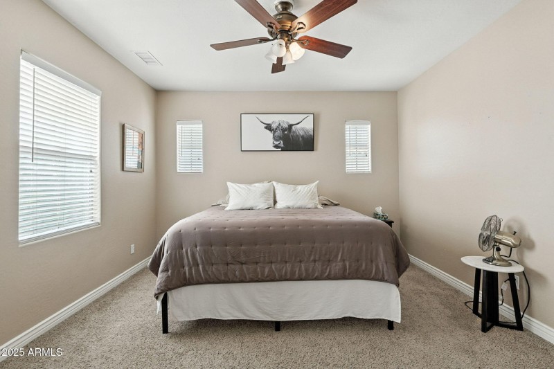 Primary Bedroom (3)