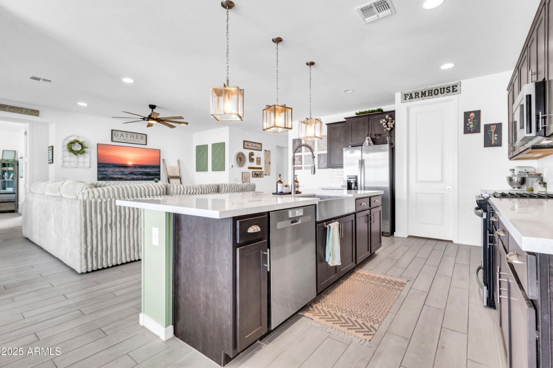 3314 E Jasmine Way-16