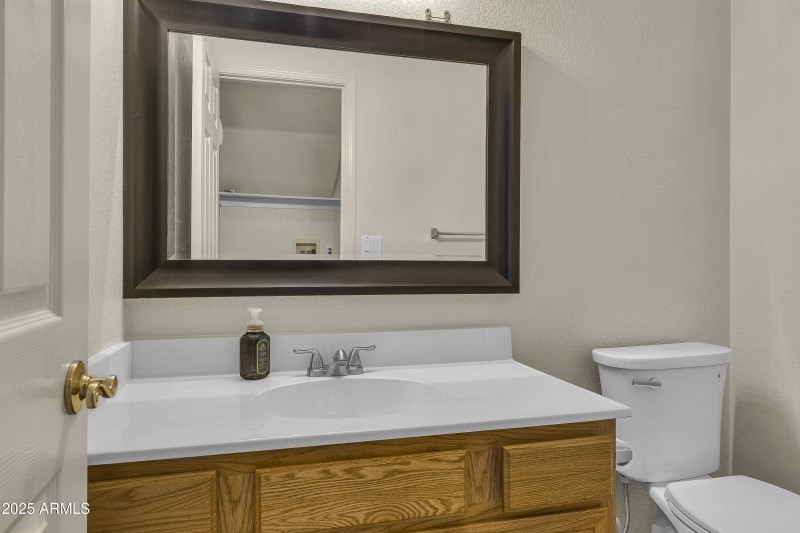 1/2 Bath