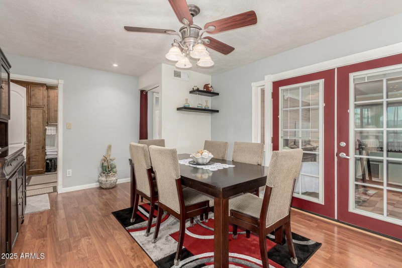 10 - Edgewood 8352