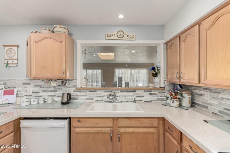 13 - Edgewood 8352