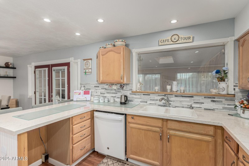 14 - Edgewood 8352