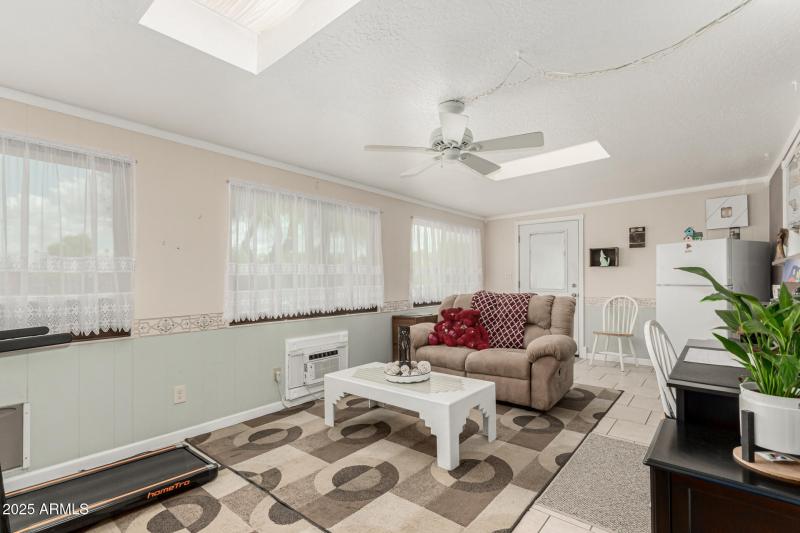 26 - Edgewood 8352