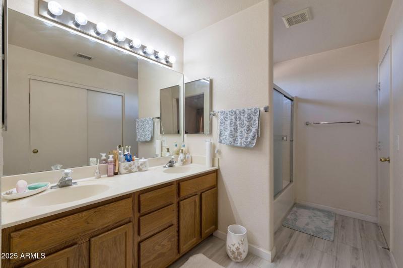 24-web-or-mls-QP-9221
