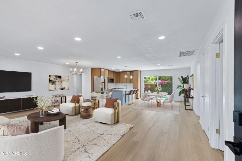 1527 E Bell De Mar Dr-5_VS