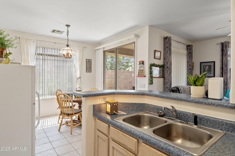 Breakfast Bar