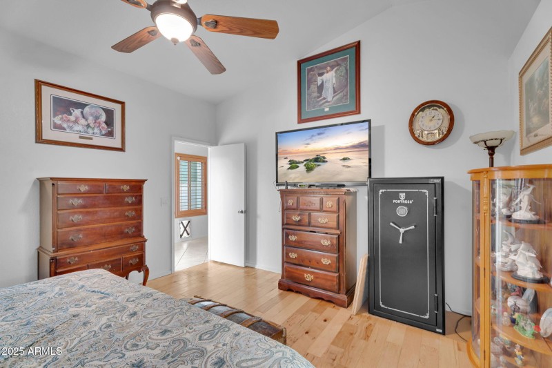 19-web-or-mls-DSC02541