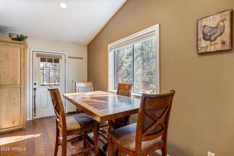 2003 Little Doe Trail, Overgaard, AZ-Cab