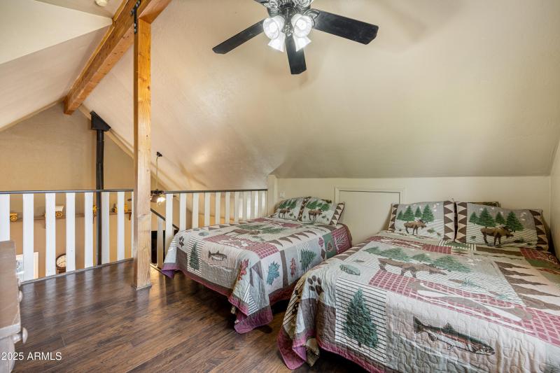 2003 Little Doe Trail, Overgaard, AZ-Cab