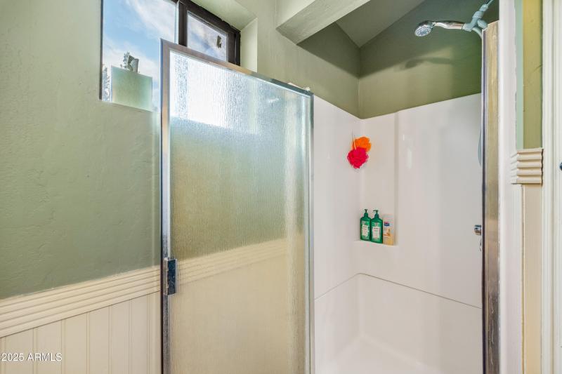 2003 Little Doe Trail, Overgaard, AZ-Cab