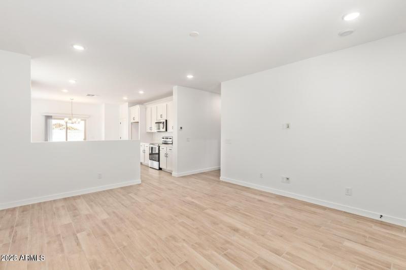 20220702182349280377000000-o