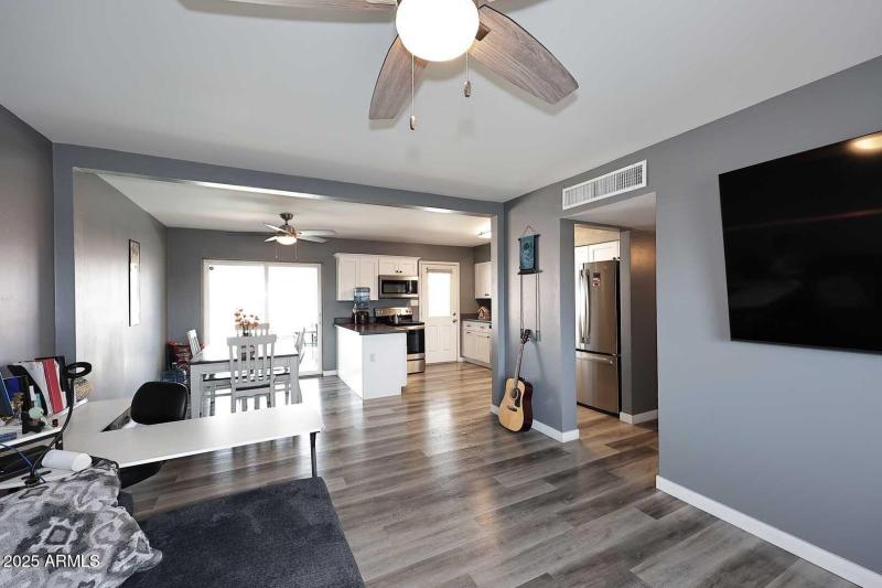 Open area view of Kitchen dinig great r