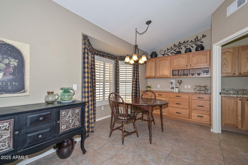 Breakfast Room