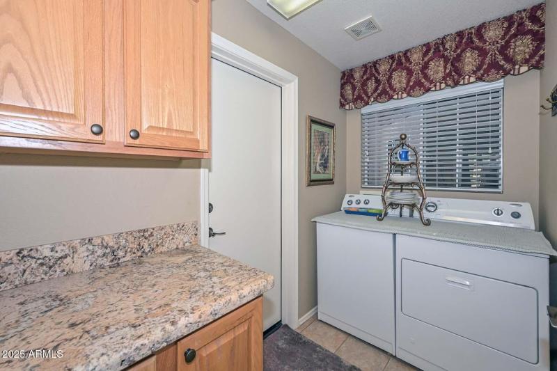 Laundry Room (1)