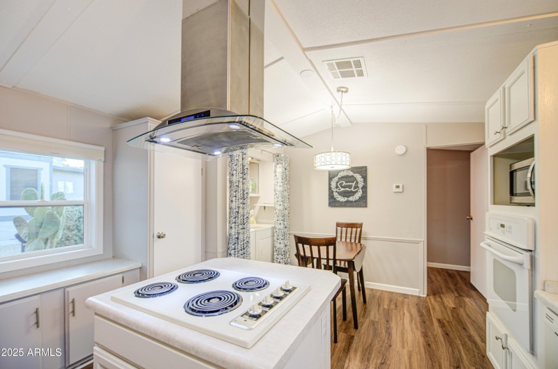 Kitchen 5