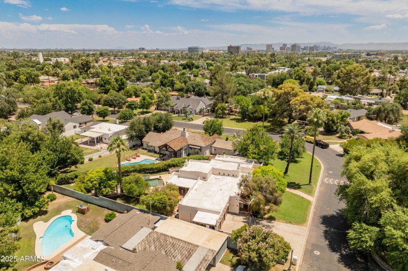 560 W Montebello Ave (aerial)-6