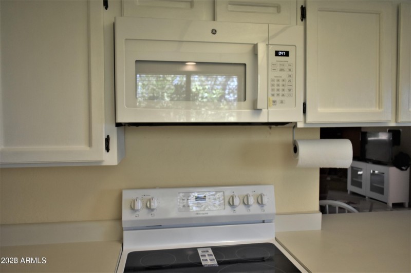 NEW BUILT IN MICROWAVE