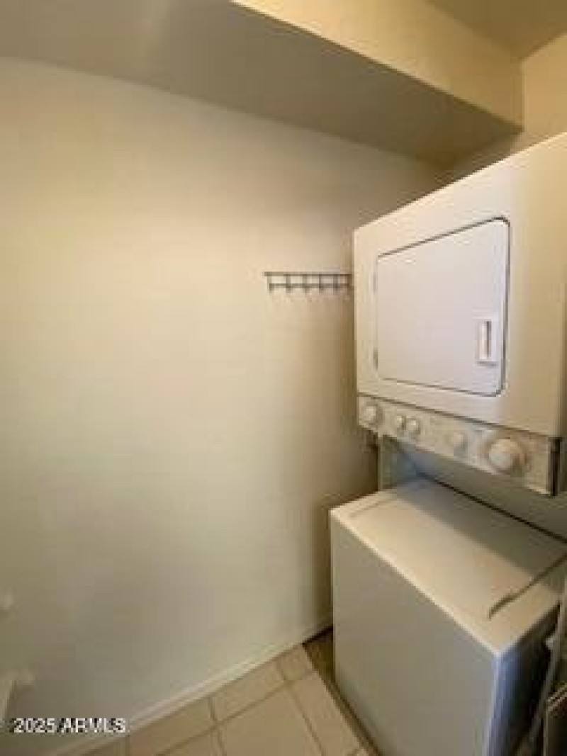 INSIDE LAUNDRY